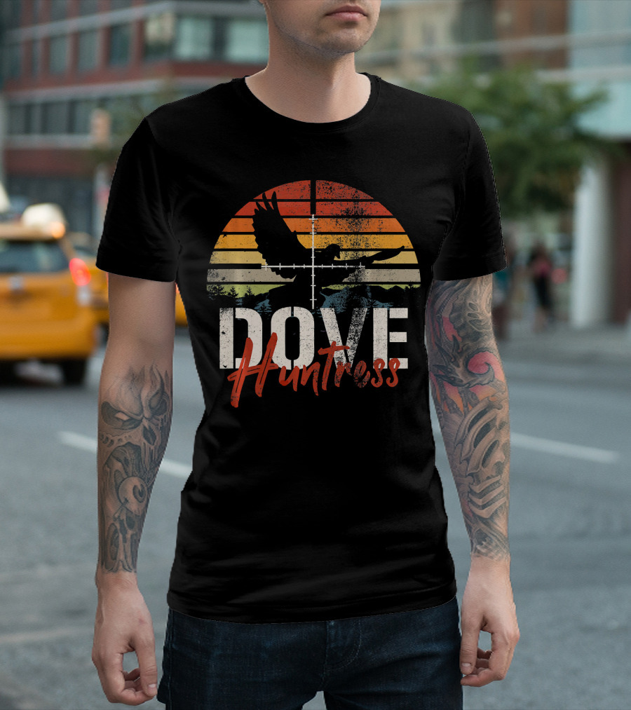 Vintage Sunset Dove Huntress Hunting T-Shirt