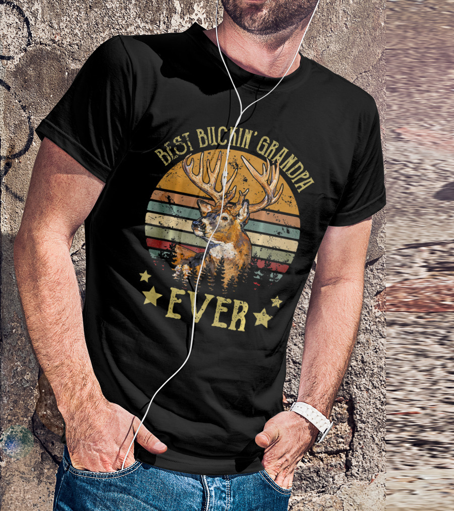 Best Buckin' Grandpa Ever Vintage Deer Sunset Retro Stripes T-Shirt