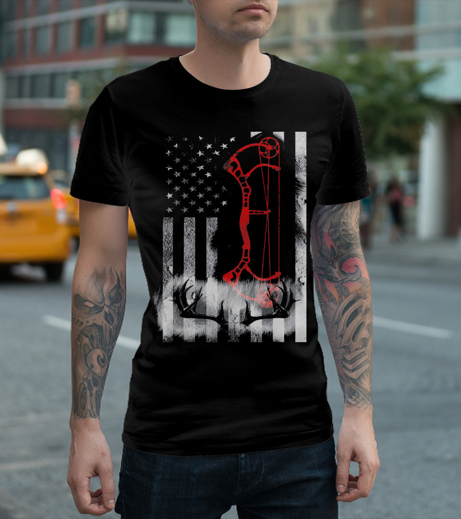US Flag Deer Hunter Bow Hunting Antlers T-Shirt