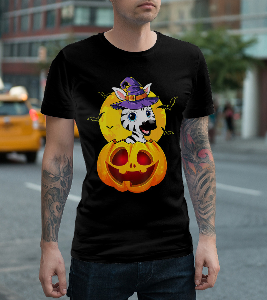 Zebra Witch Hat In Jack O Lantern With Moon And Bats T-Shirt