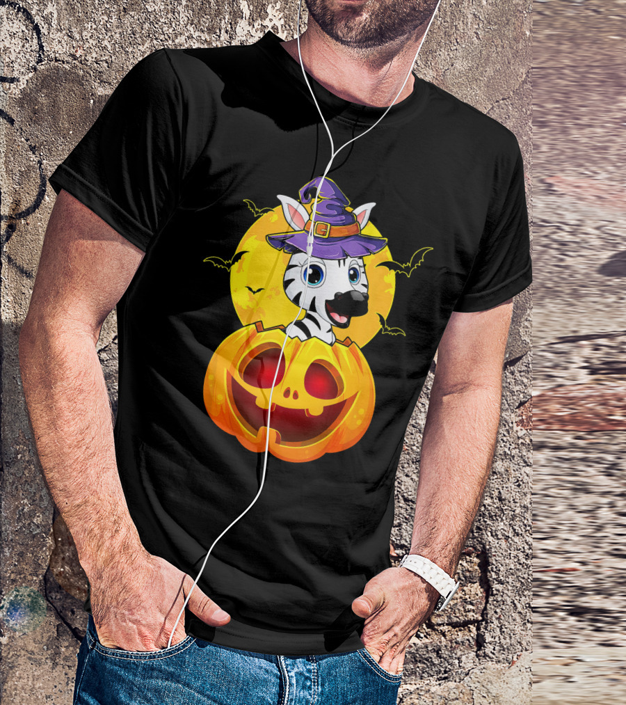 Zebra Witch Hat In Jack O Lantern With Moon And Bats T-Shirt