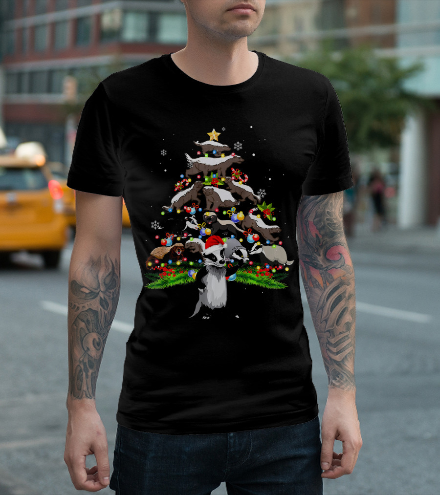 Christmas Honey Badger Tree With Lights And Santa Hat T-Shirt