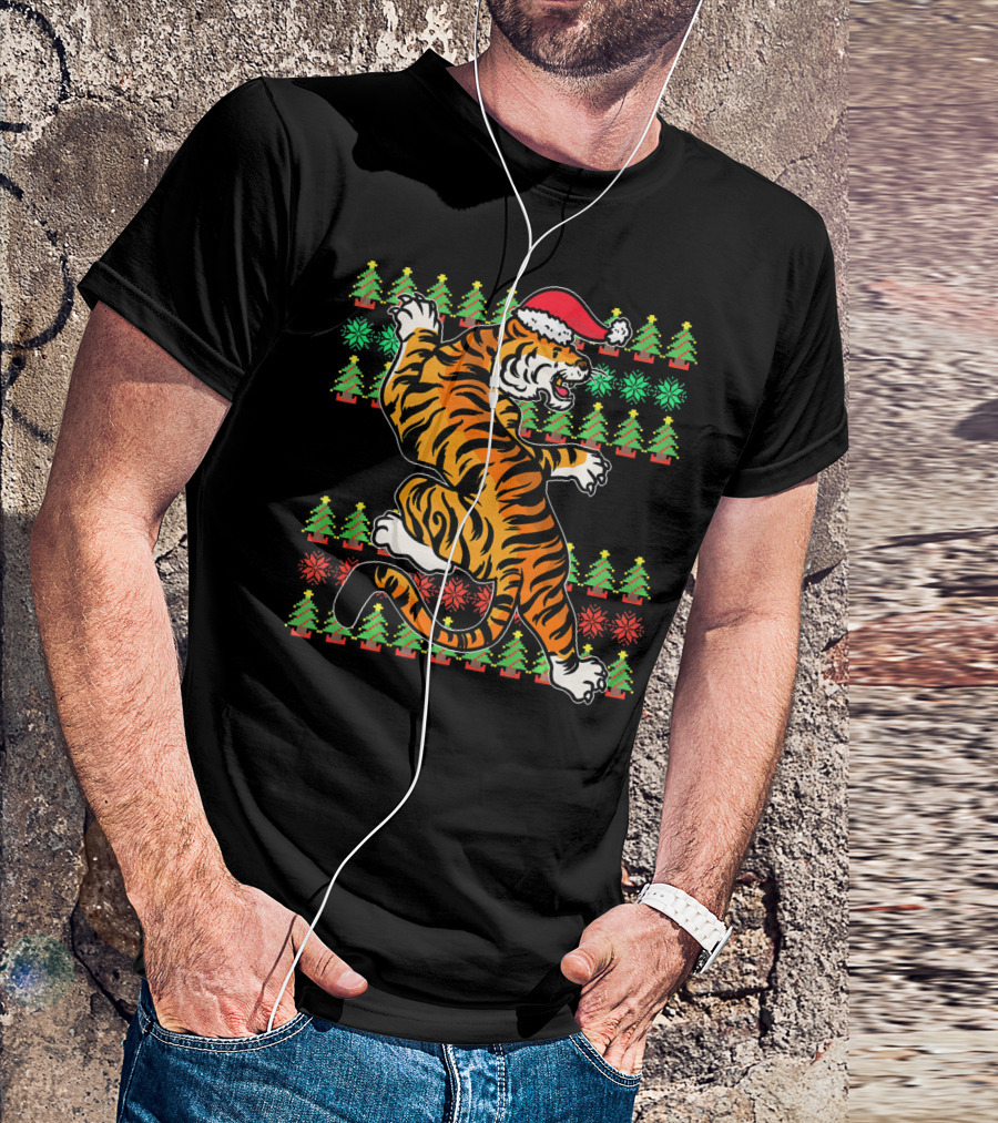 Bengal Siberian Tiger With Santa Hat And Christmas Tree T-Shirt