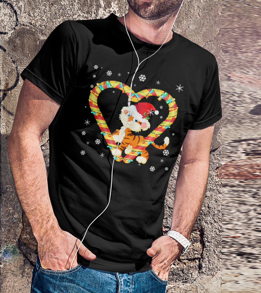 Cute Tiger Candy Cane Heart Santa Hat Snowflakes T-Shirt