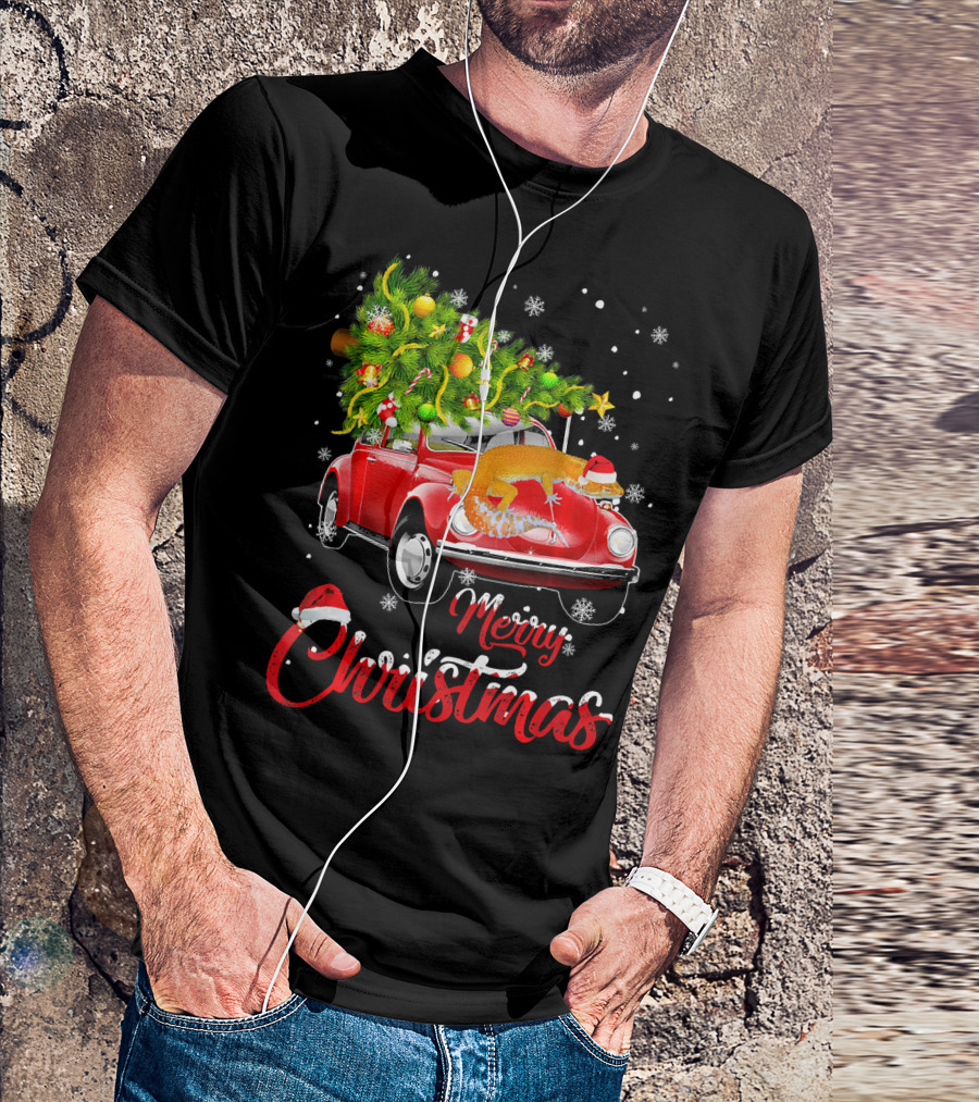 Merry Christmas Leopard Gecko On Red Truck With Tree T-Shirt
