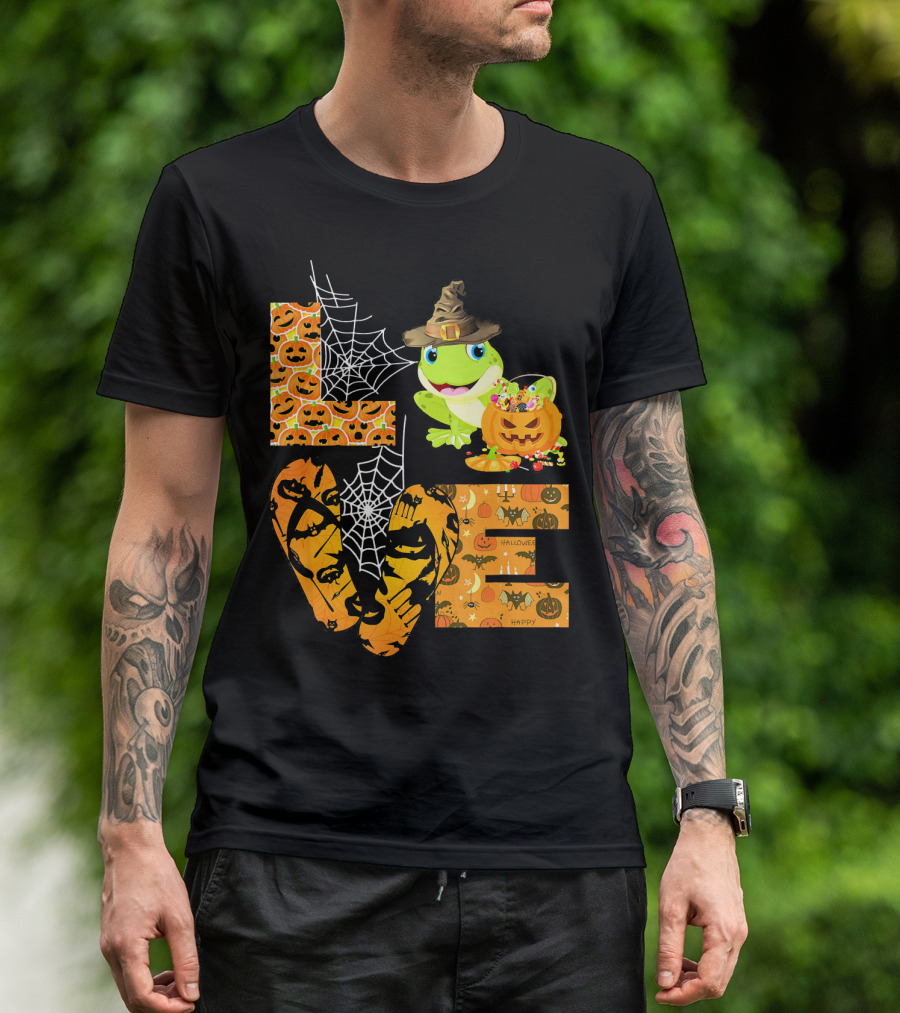LOVE Halloween Frog Pumpkin With Spiderwebs And Witch Hat T-Shirt