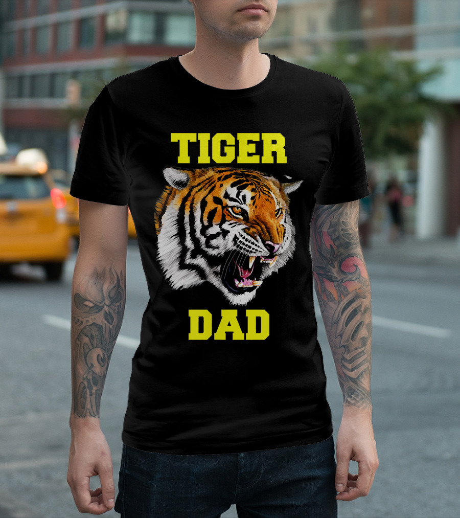 Tiger Dad Roaring Tiger Face Bold Lettering T-Shirt