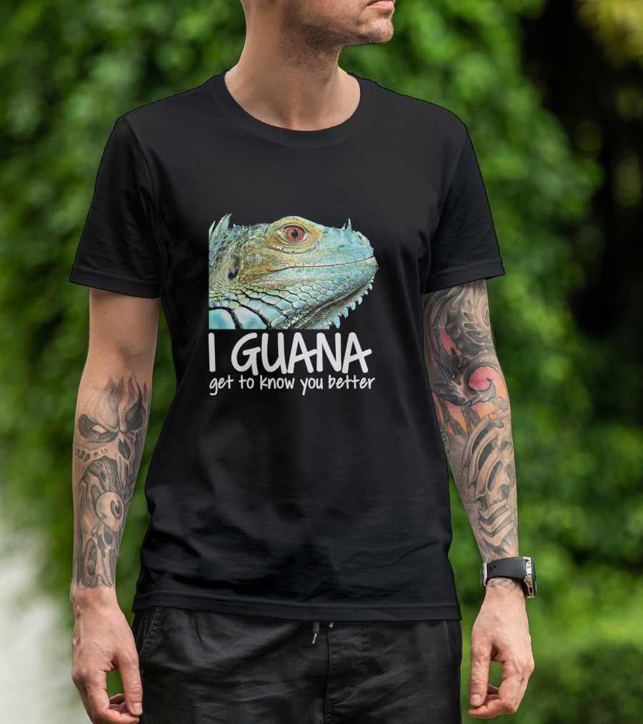 Iguana Get To Know You Better Iguana Head Close-Up T-Shirt