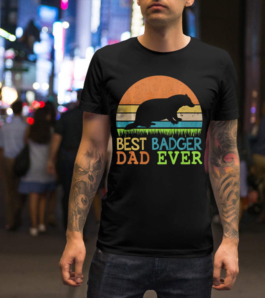 Best Badger Dad Ever Retro Sunset T-Shirt