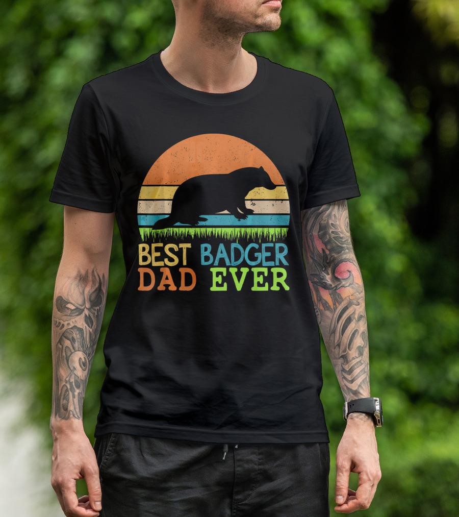 Best Badger Dad Ever Retro Sunset T-Shirt