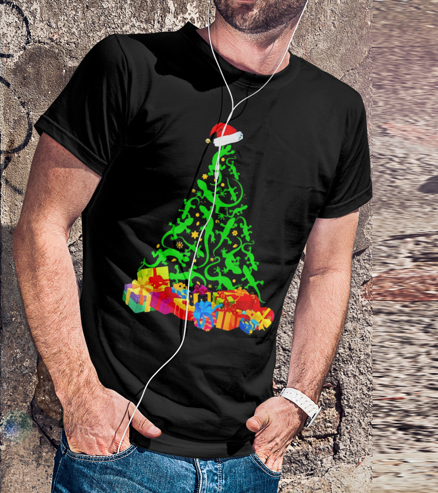 Leopard Gecko Reptile Pet Christmas Tree With Santa Hat And Presents T-Shirt