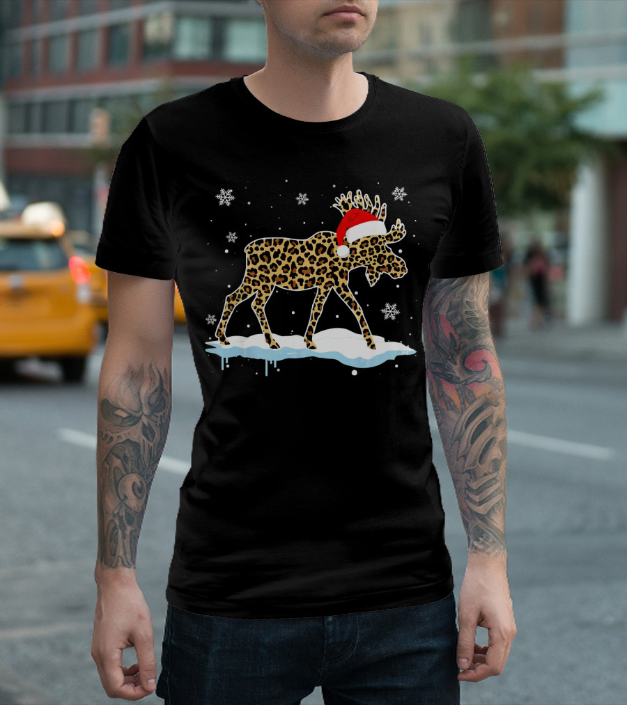 Moose Merry Christmas Funny Leopard Print Deer with Santa Hat and Snowflakes T-Shirt