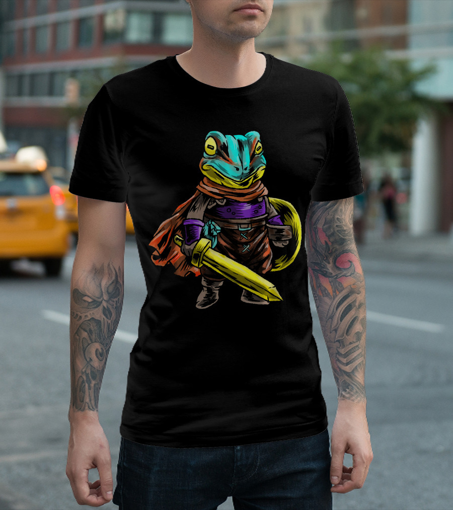 Frog Knight Cute Animal Armor Funny Cava Sword Wielding Reptile T-Shirt
