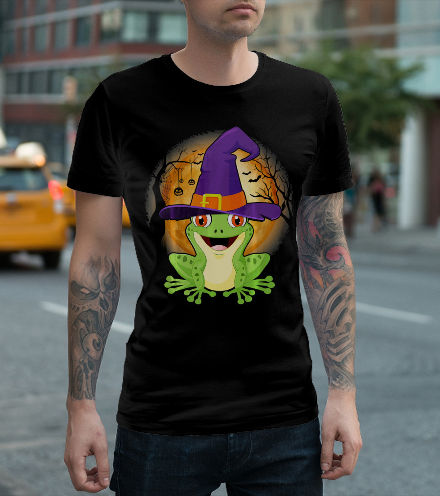Smiling Frog with Witch Hat and Halloween Moon Background T-Shirt