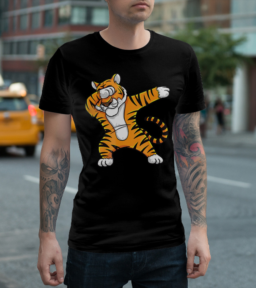 Funny Dabbing Tiger Perfect For Fans Of Dance And Humor T-Shirt