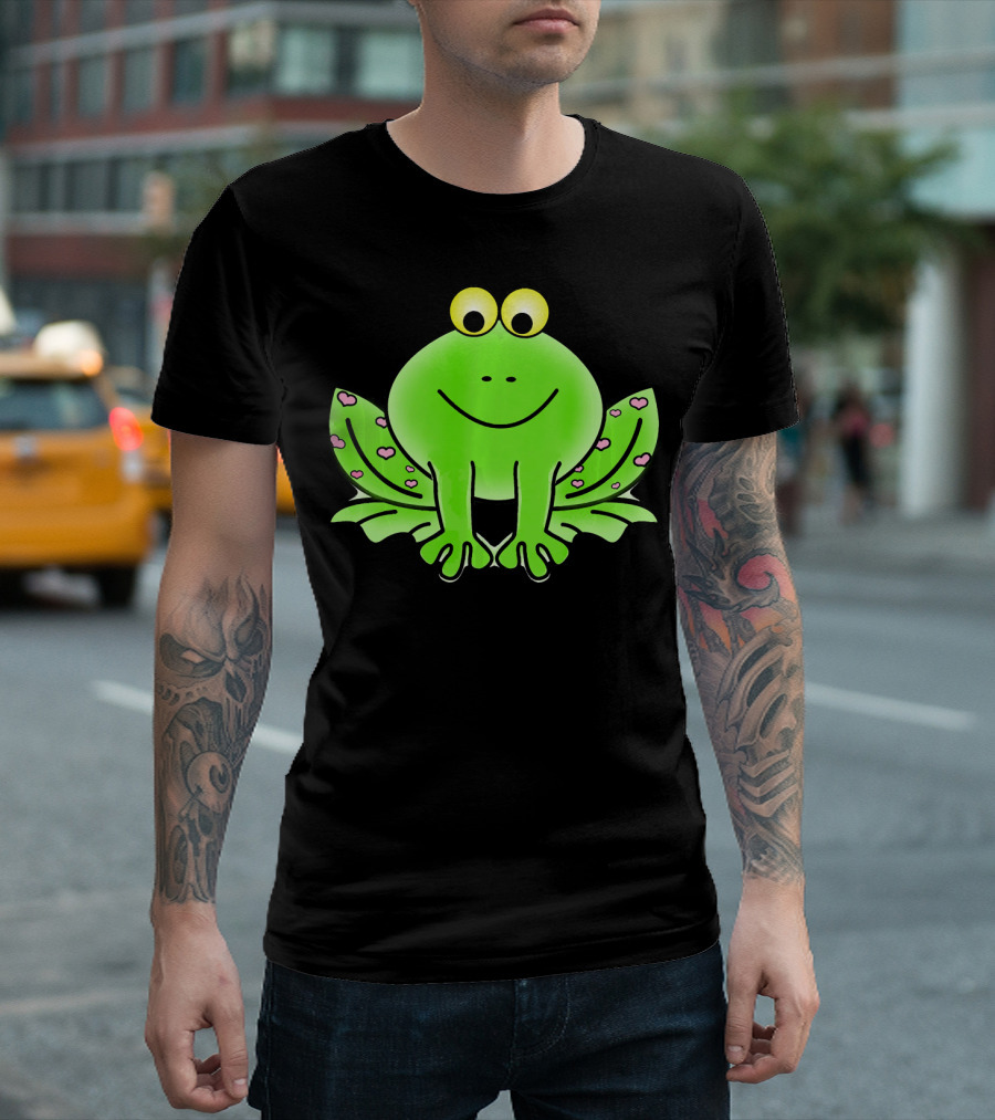 Frog Happy Hearts Love Frogs Smiling Green Frog with Pink Heart Accents T-Shirt