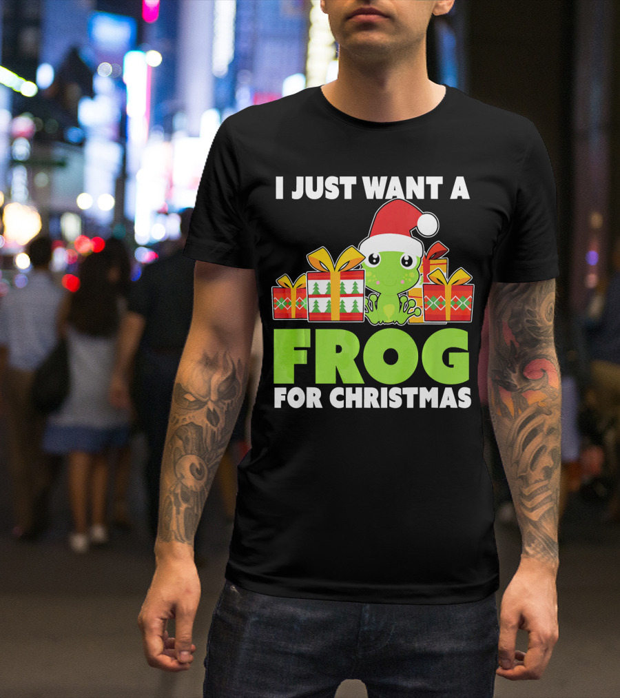 I Just Want A Frog For Christmas Santa Hat Cute Christmas Frog T-Shirt