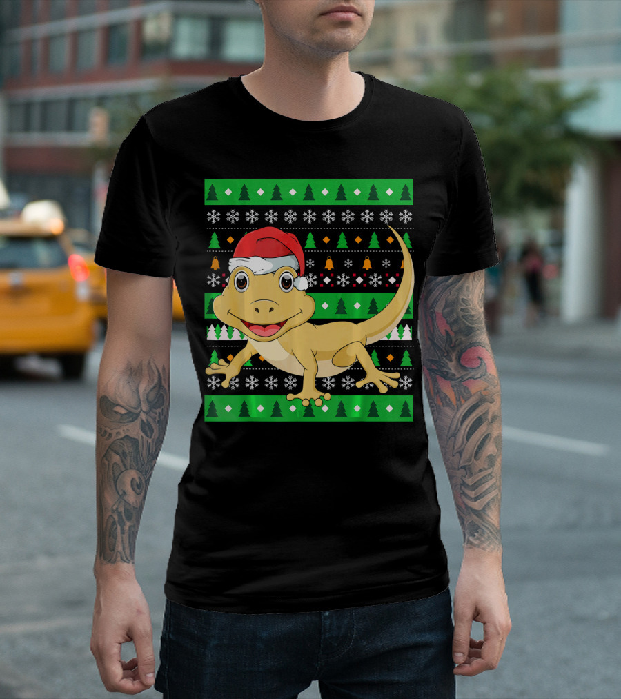 Reptile Lizard Gecko Christmas Santa Hat Snowflakes Trees T-Shirt