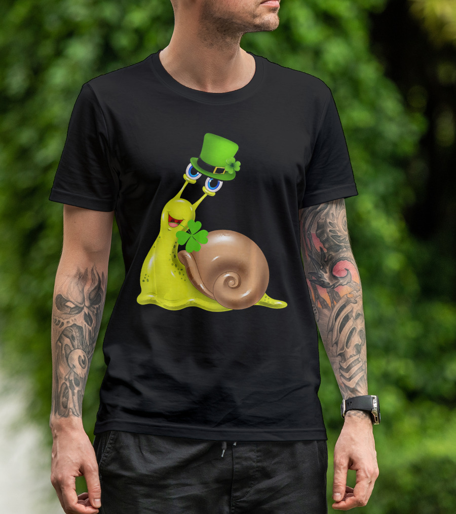 St Patricks Day Snail Wearing Irish Shamrock Hat T-Shirt