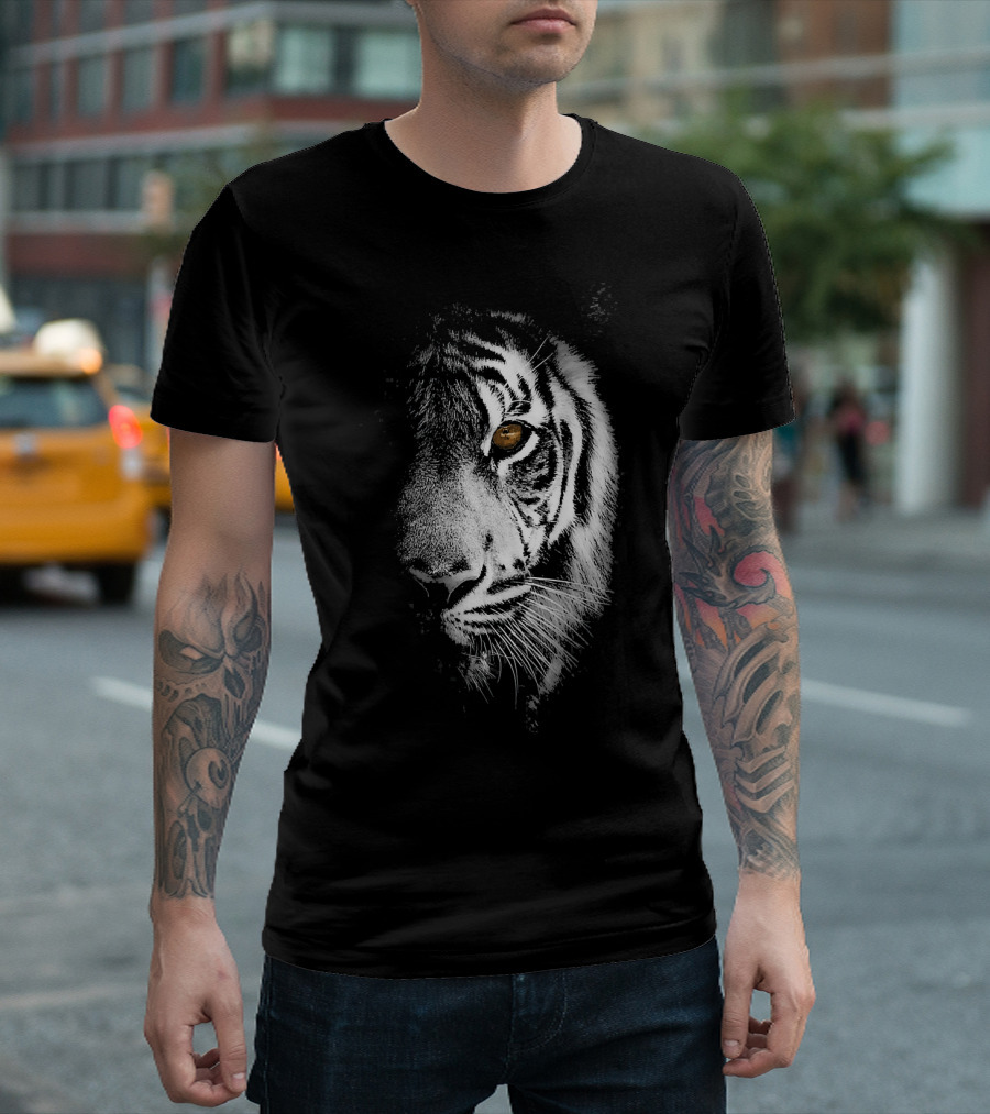 Tiger Face Half Dark Pendant Eye T-Shirt
