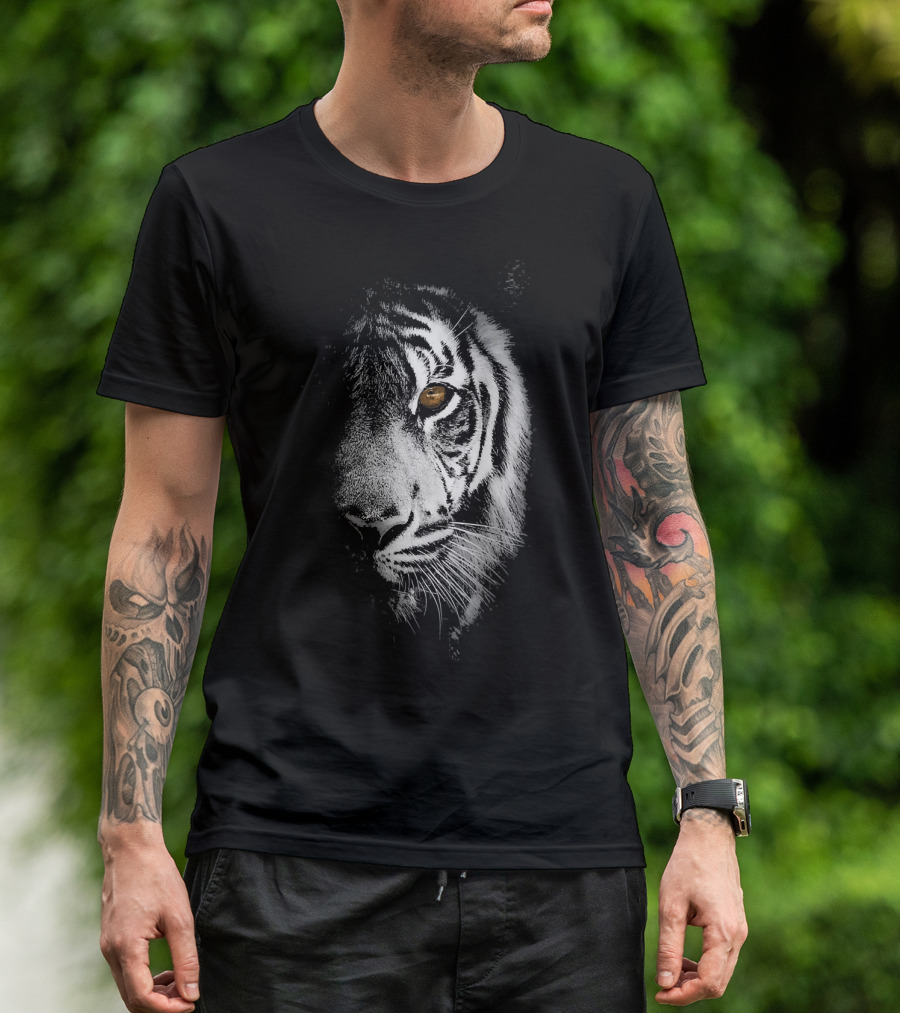 Tiger Face Half Dark Pendant Eye T-Shirt