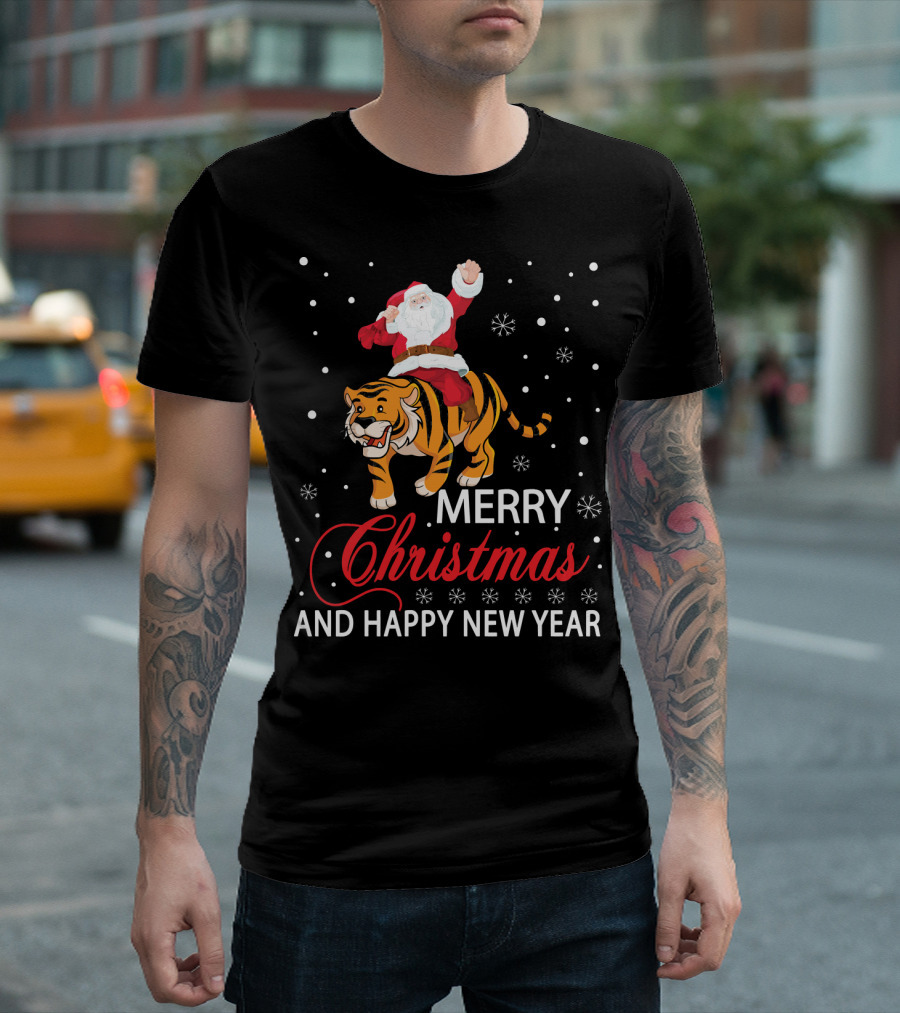 Santa Xmas Ride Tiger Merry Christmas And Happy New Year T-Shirt