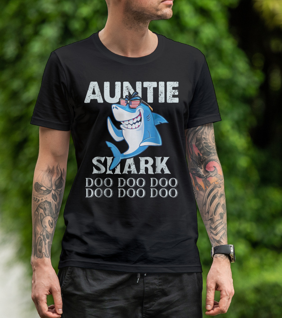 Auntie Shark Doo Doo Doo Cool Shark With Sunglasses T-Shirt