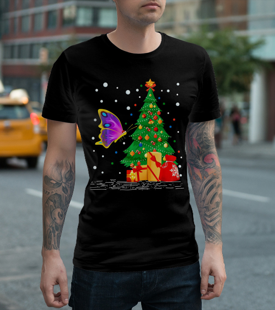 Butterflies Lover Santa Hat Christmas Tree And Gifts T-Shirt