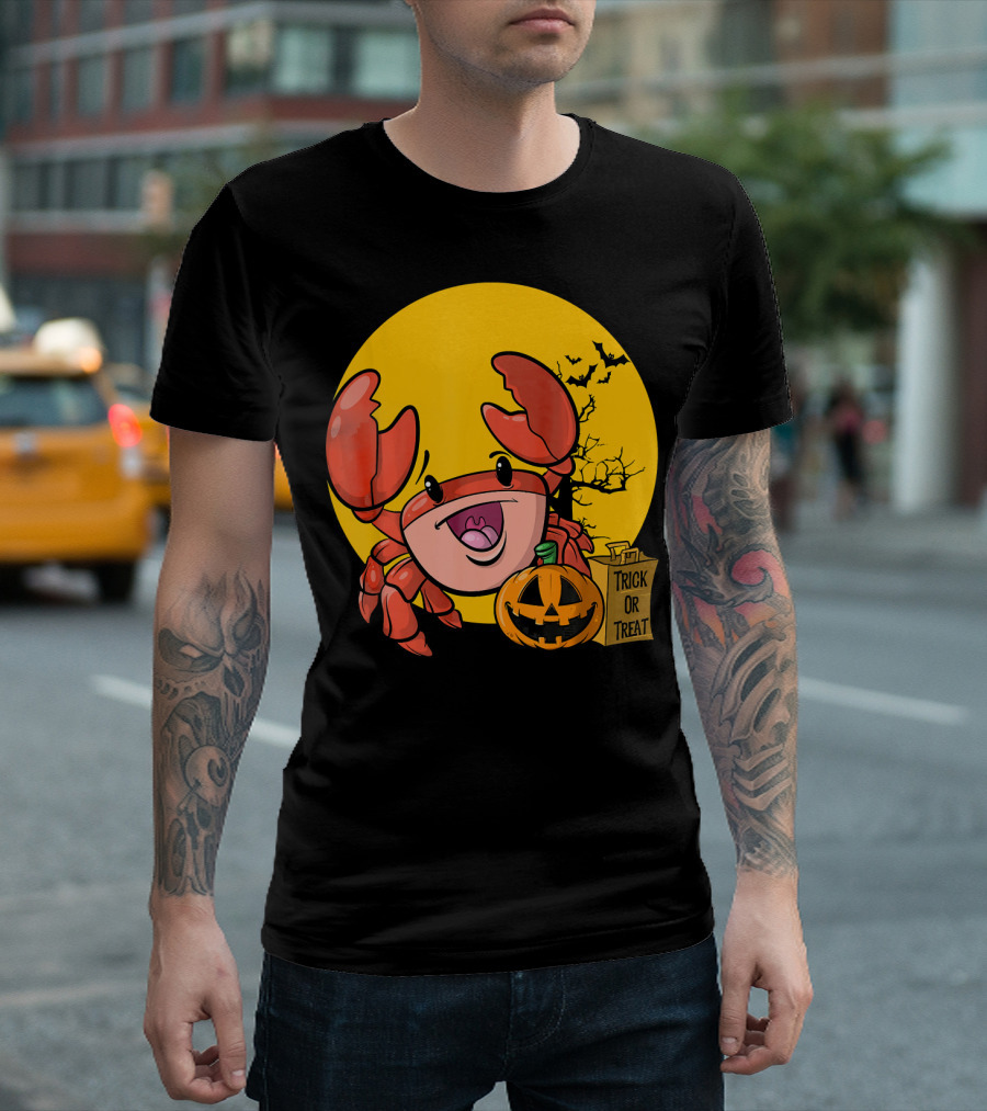 Crab Trick or Treat Halloween Moon Pumpkin T-Shirt