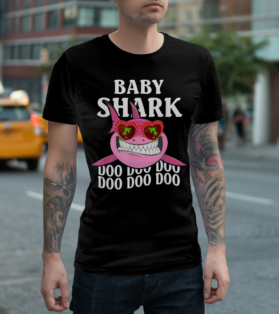 Baby Shark Doo Doo Doo Pink Shark With Heart Sunglasses T-Shirt