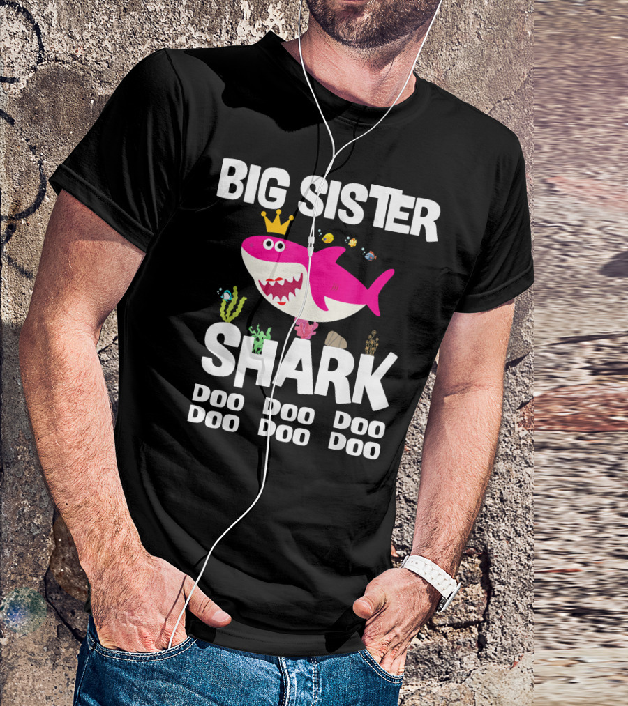 Big Sister Shark Doo Doo Doo Pink Crowned Shark Ocean Fun T-Shirt