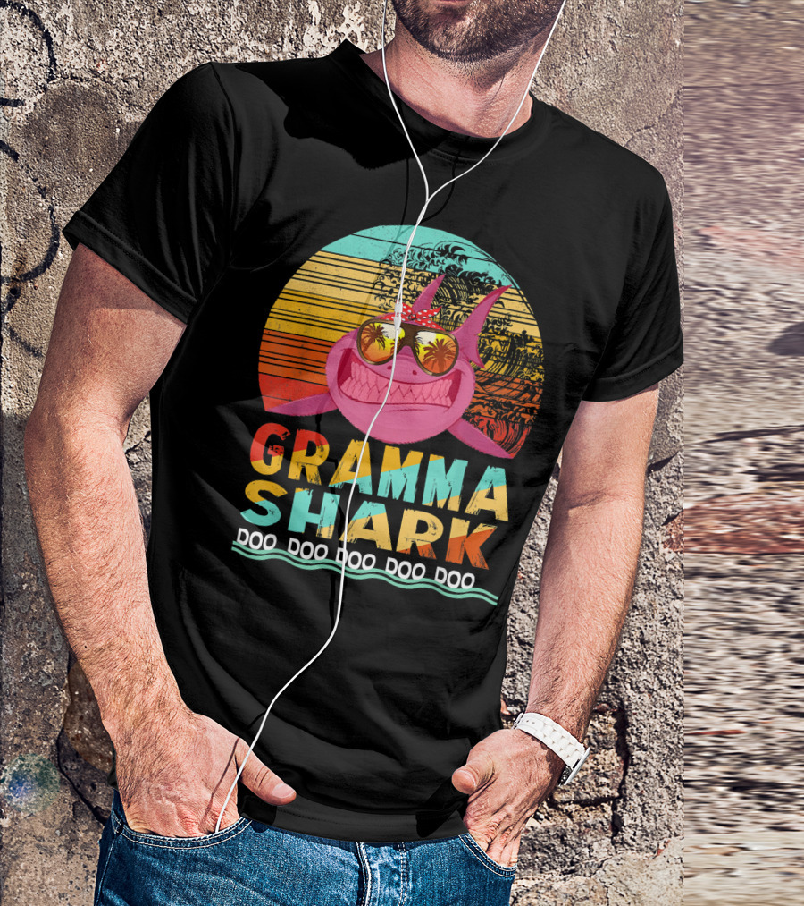 Gramma Shark Doo Doo Doo Vintage Sunset Sunglasses T-Shirt