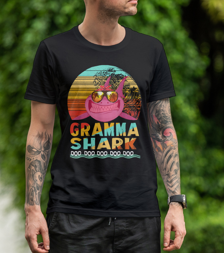 Gramma Shark Doo Doo Doo Vintage Sunset Sunglasses T-Shirt