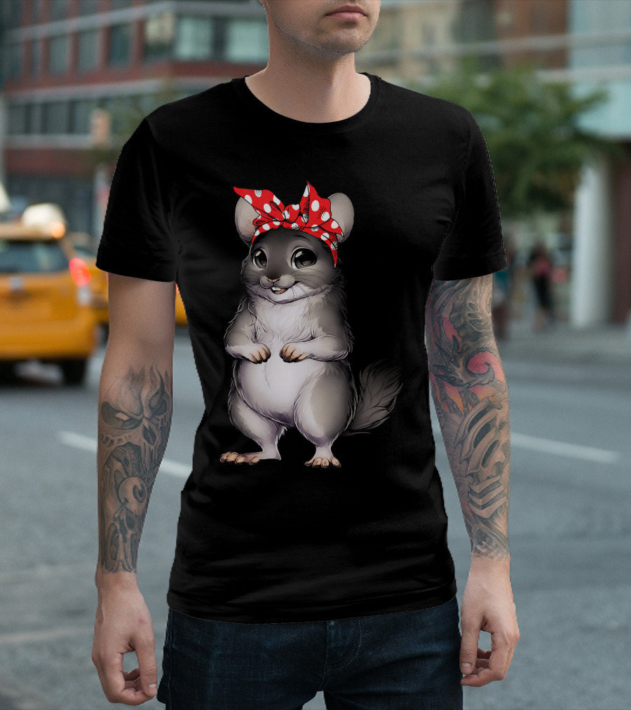 Funny Chinchilla Mom Red Bandana Polka Dots T-Shirt