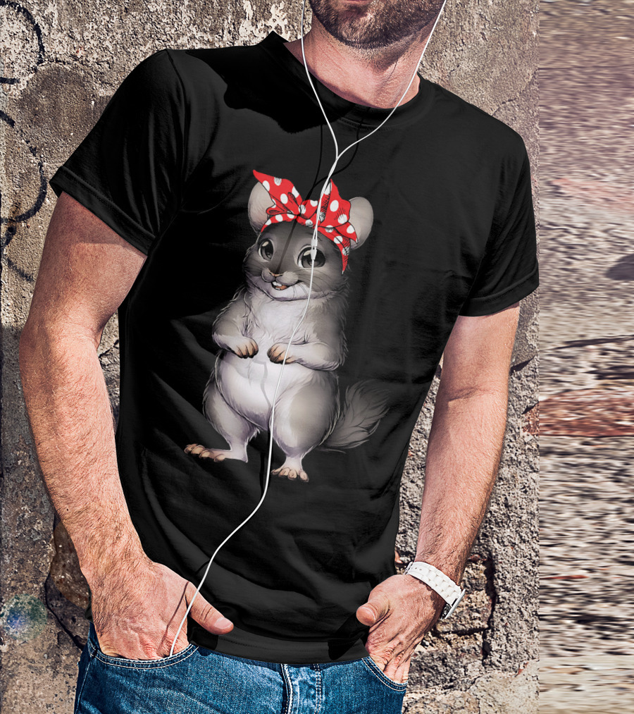 Funny Chinchilla Mom Red Bandana Polka Dots T-Shirt