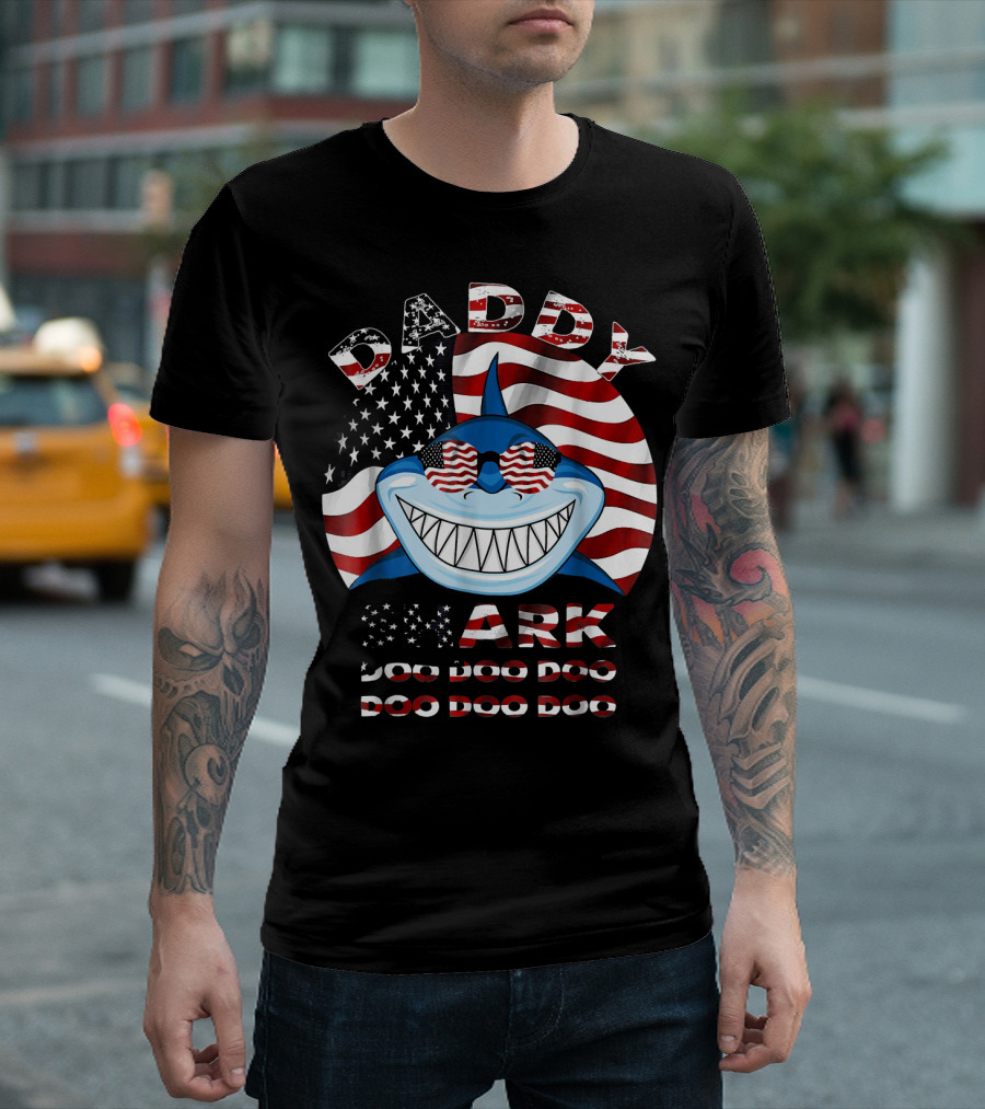 Daddy Shark Doo Doo Doo American Flag Fathers T-Shirt