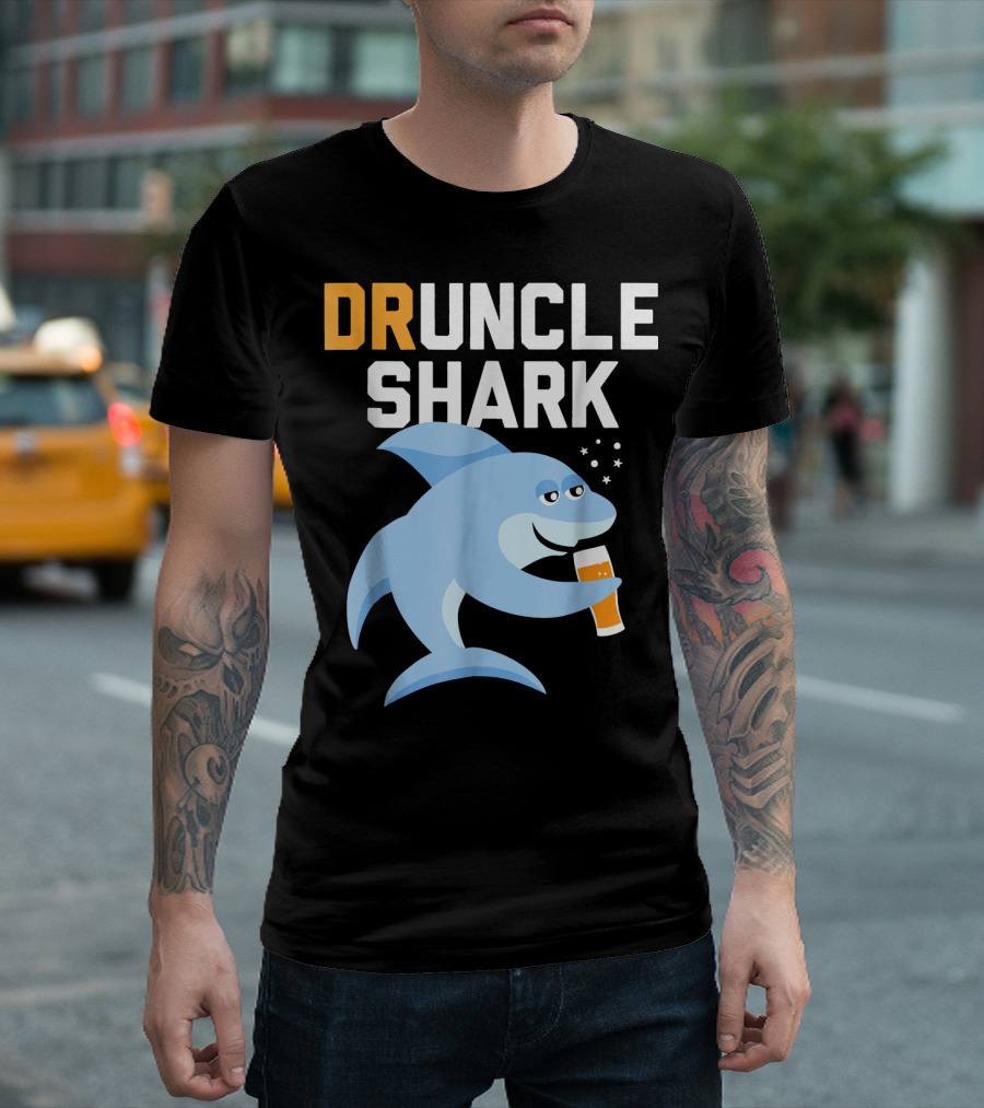 Drunkle Shark Holding Beer Cartoon Funny Uncle Gift T-Shirt
