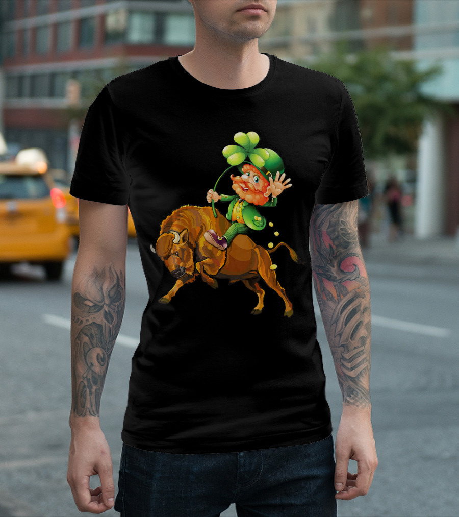 Leprechaun Riding Bison St Patrick's Day Shamrock T-Shirt