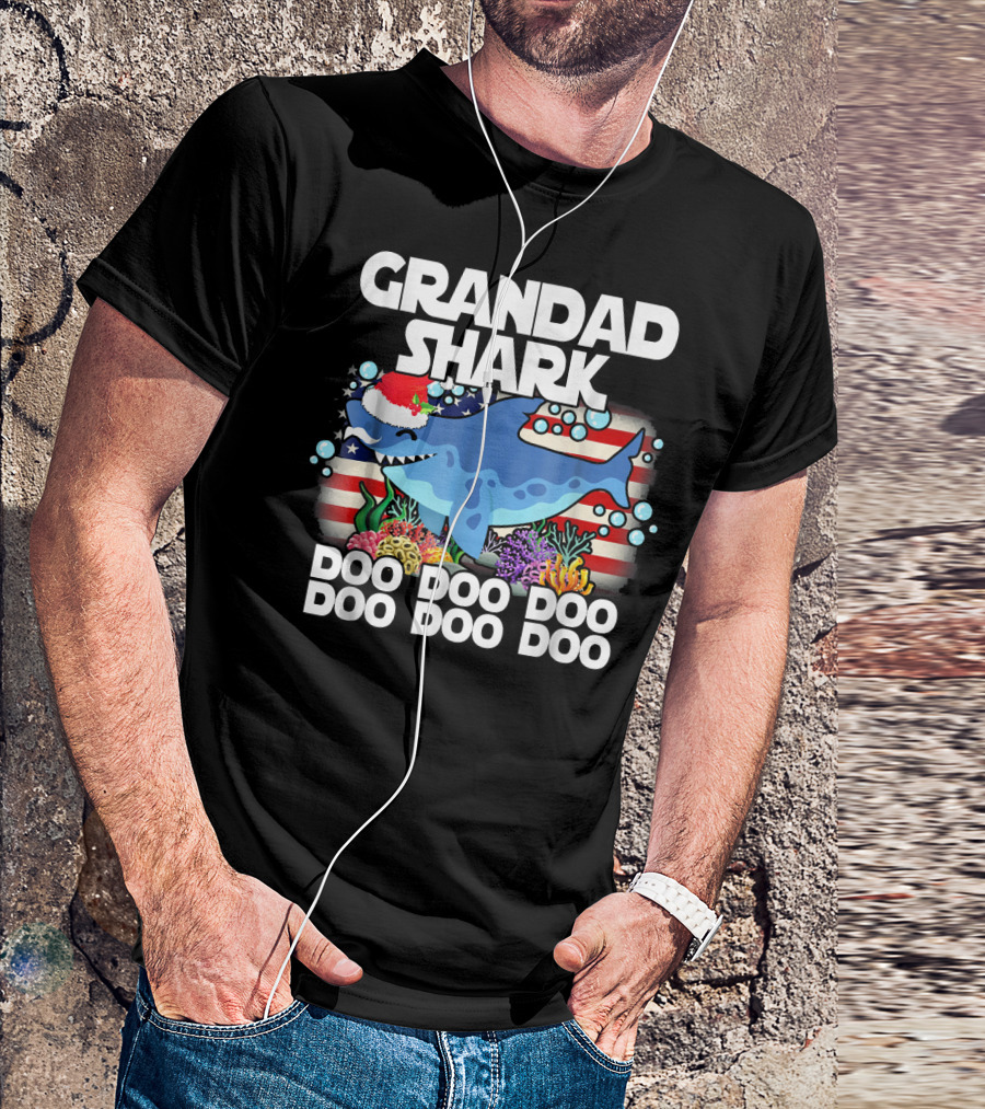 Grandad Shark Doo Doo Santa Hat American Flag Ocean Bubbles T-Shirt