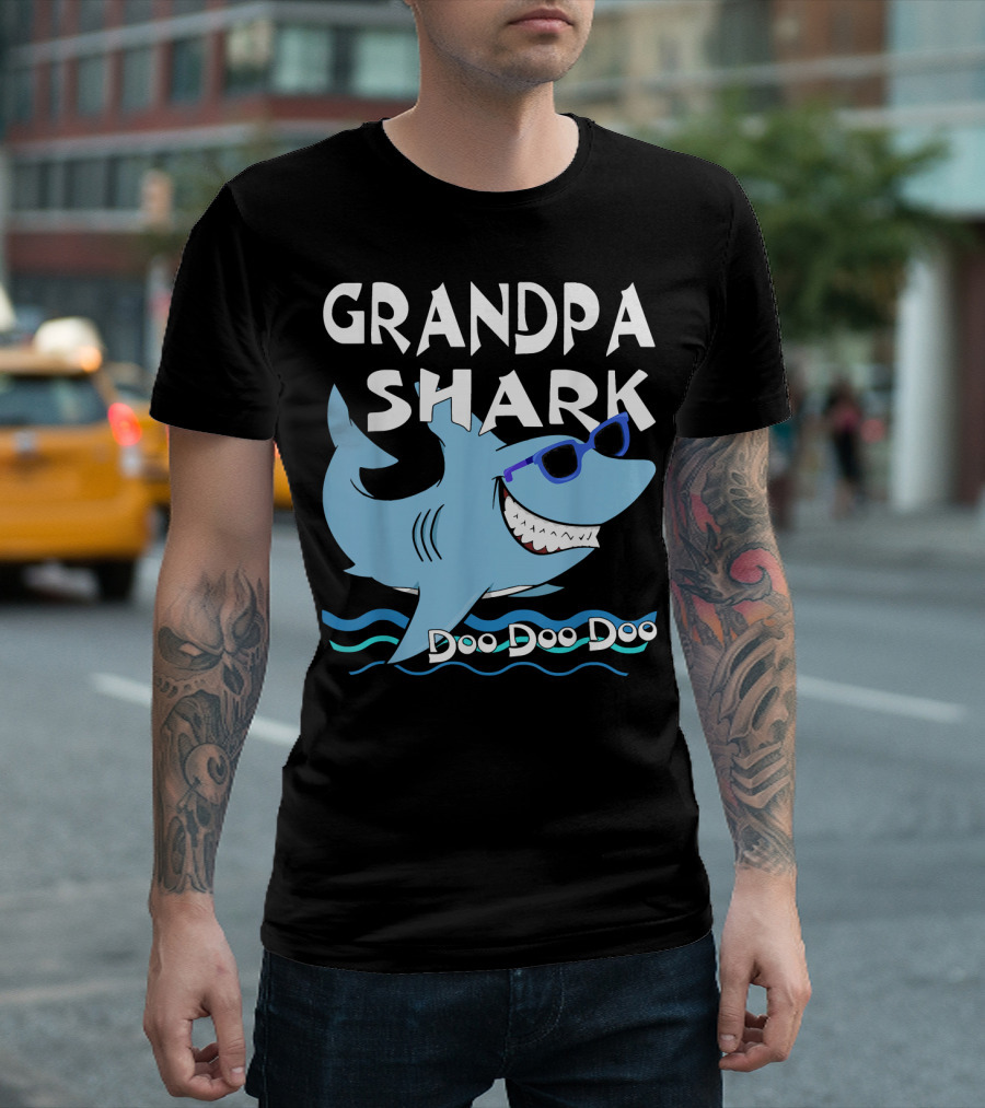 Grandpa Shark Doo Doo Doo Birthday Fathers T-Shirt