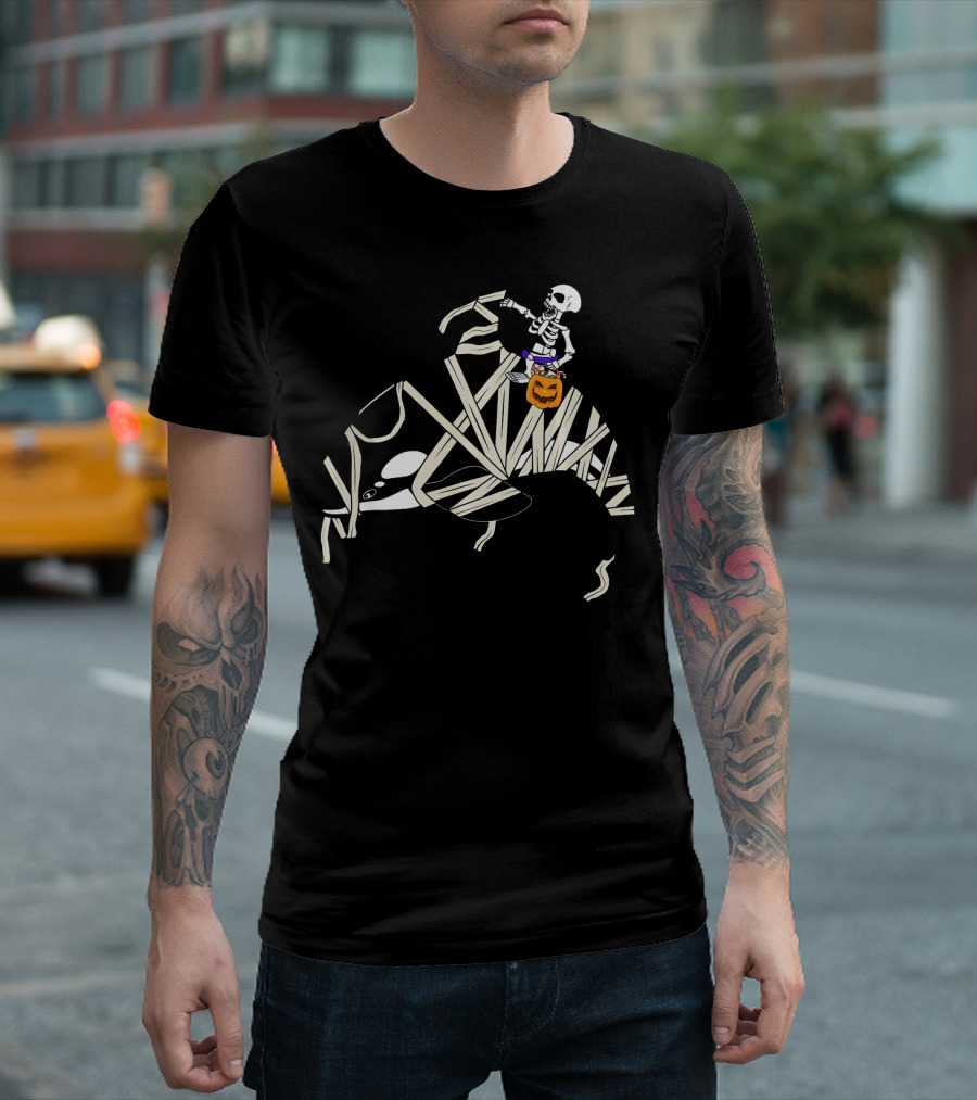 Skeleton Riding Mummy Orca Halloween Pumpkin Retro Killer Whale T-Shirt