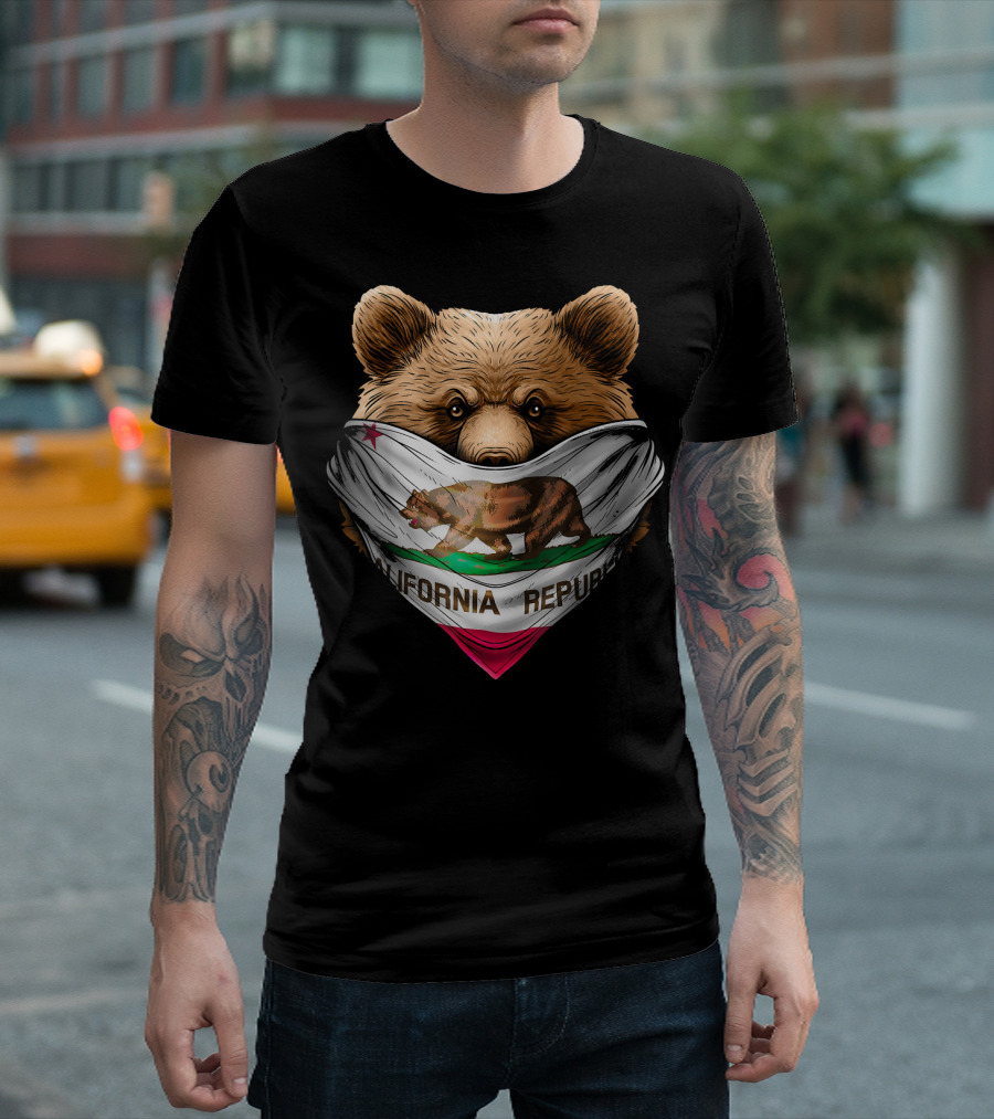 California Republic Bear with Flag Face Covering T-Shirt