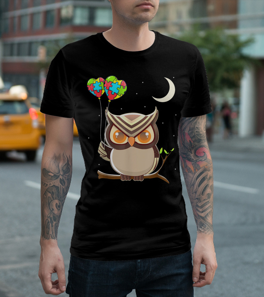 Autism Awareness Owl Holding Heart-Shaped Puzzle Balloons Under Moon and Stars T-Shirt