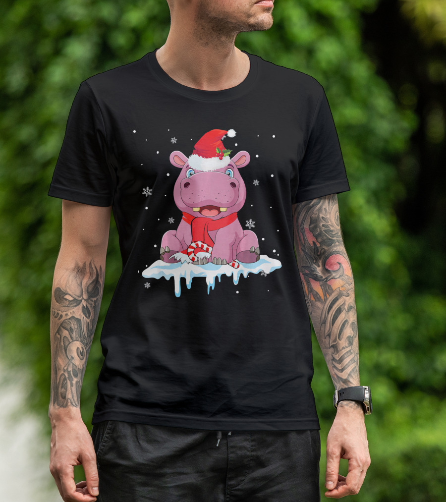 Hippopotamus Christmas Santa Hat Red Scarf Snowflakes Funny Hippopotamu T-Shirt