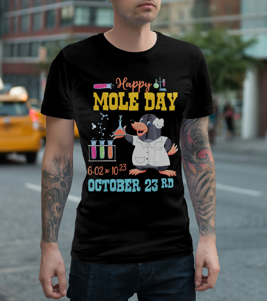 Happy Mole Day October 23rd Science 6.02 x 10²³ Chemistry Mole Cartoon T-Shirt