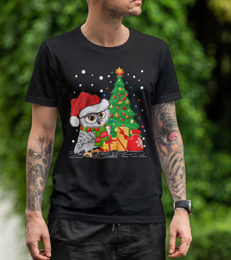 Funny Owls Bird Lover Santa Hat Christmas Tree Gifts Owl T-Shirt