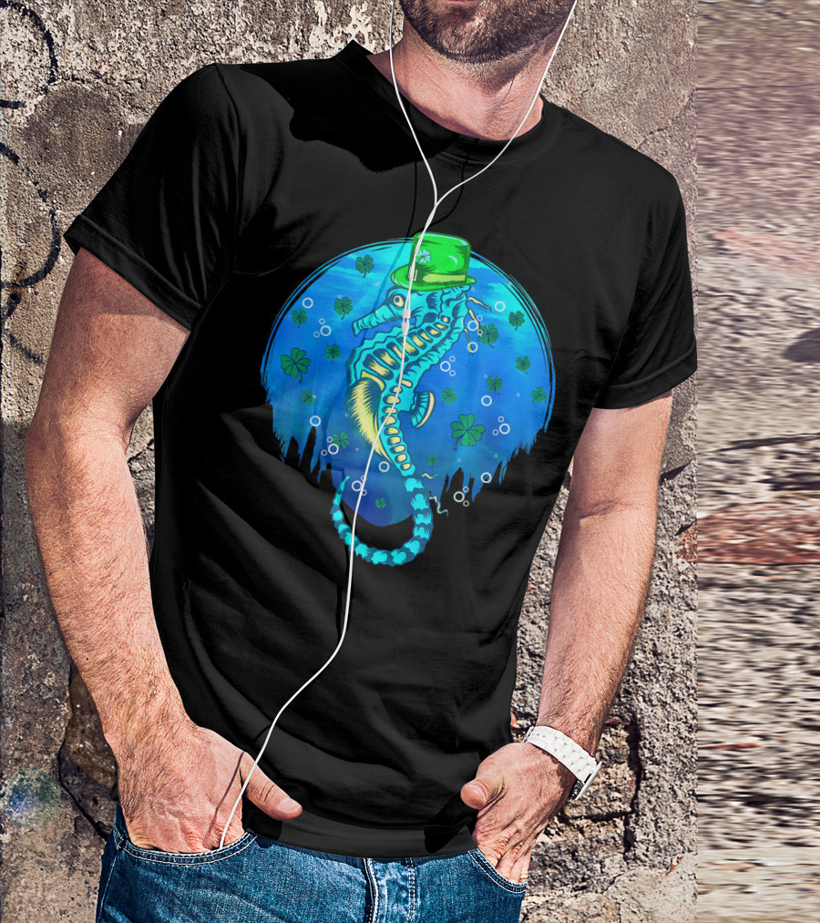St Patricks Celtic Seahorse In Green Hat With Shamrocks T-Shirt