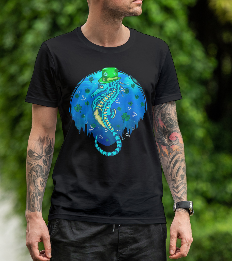 St Patricks Celtic Seahorse In Green Hat With Shamrocks T-Shirt