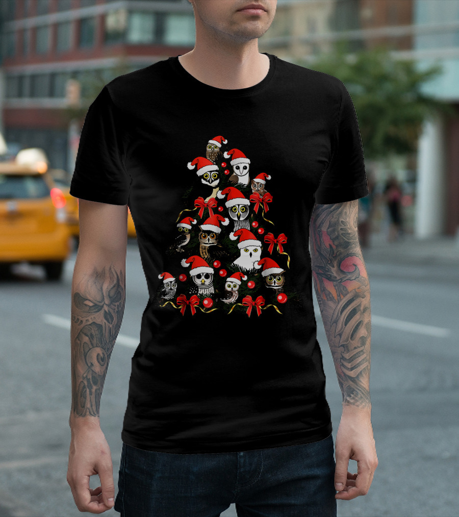 Extremely Cute Cartoon Owl Christmas Tree Santa Hats and Bows T-Shirt