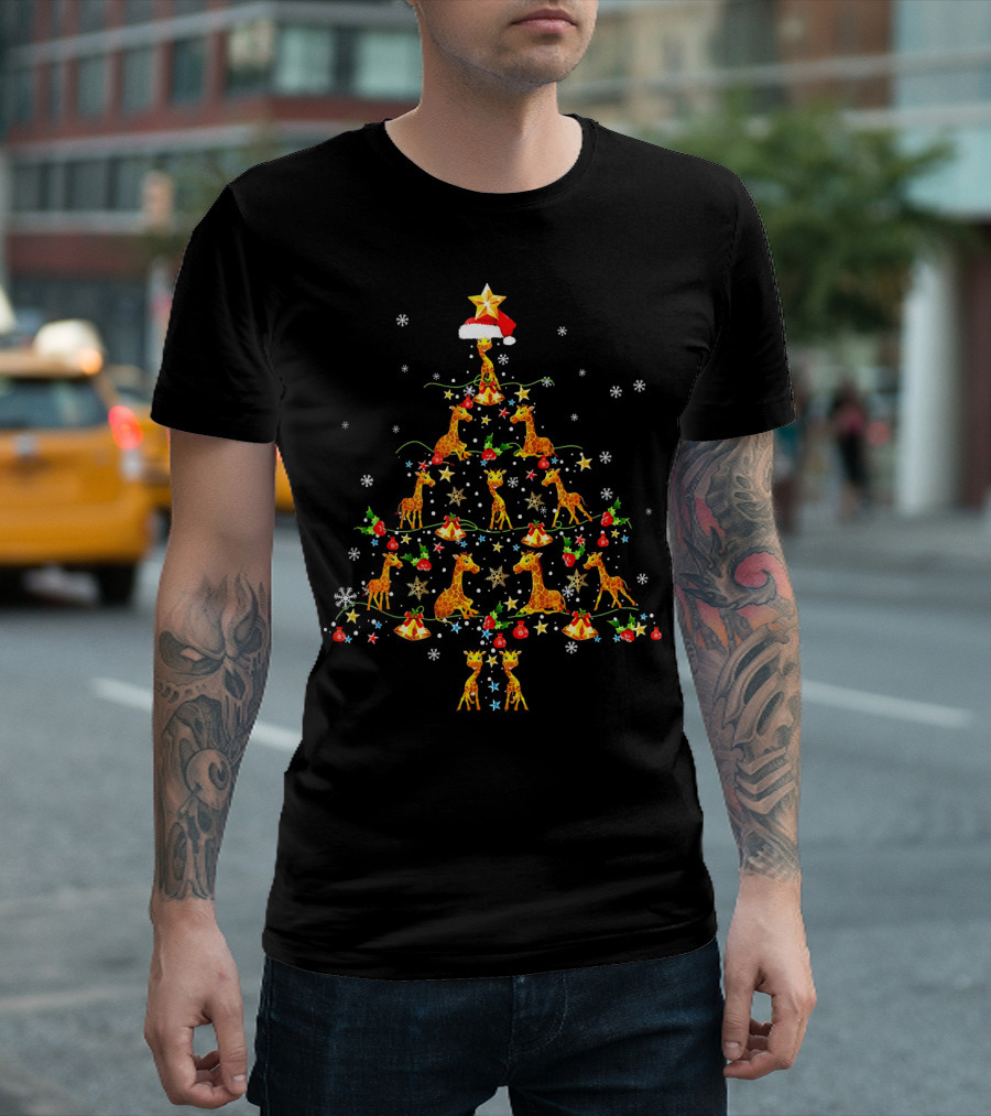 Funny Giraffe Christmas Tree Santa Hat Holiday Decor T-Shirt